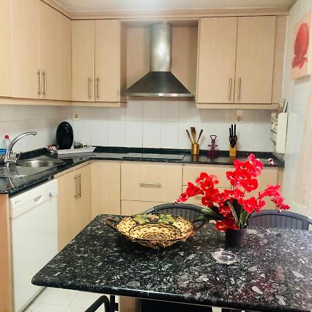 Gran Casa Con Terraza A 3 Min Playa Con Wifi - Rodeada De Servicios Roquetas de Mar Dış mekan fotoğraf