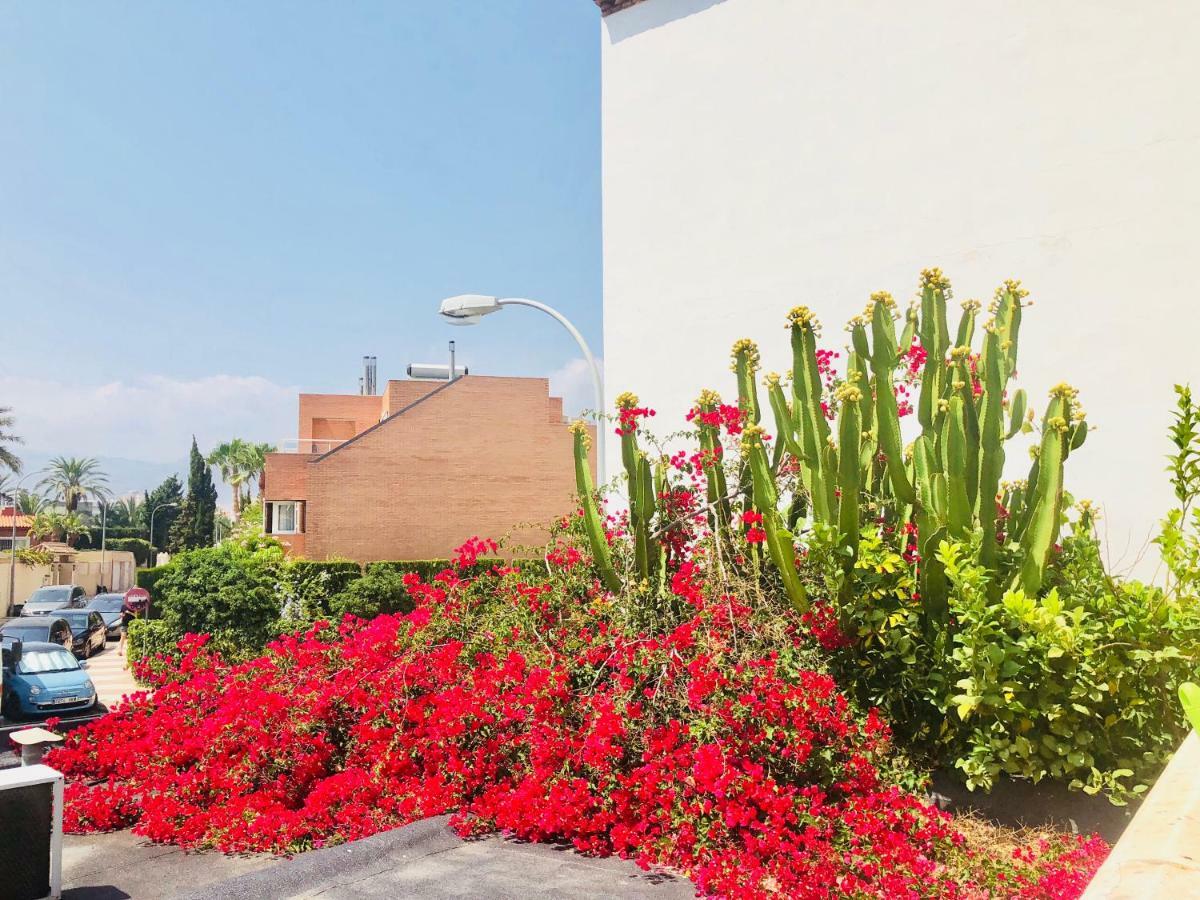 Gran Casa Con Terraza A 3 Min Playa Con Wifi - Rodeada De Servicios Roquetas de Mar Dış mekan fotoğraf
