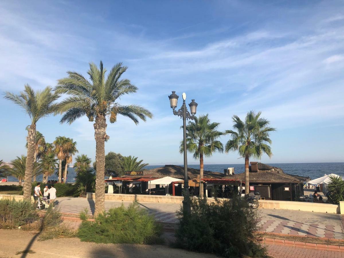 Gran Casa Con Terraza A 3 Min Playa Con Wifi - Rodeada De Servicios Roquetas de Mar Dış mekan fotoğraf